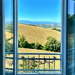 La Mia Casa Nelle Marche Alojamento de Acomodação e Pequeno-almoço